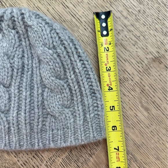 Banana Republic 100% Cashmere Cable Knit Gray Beanie - Picture 10 of 14